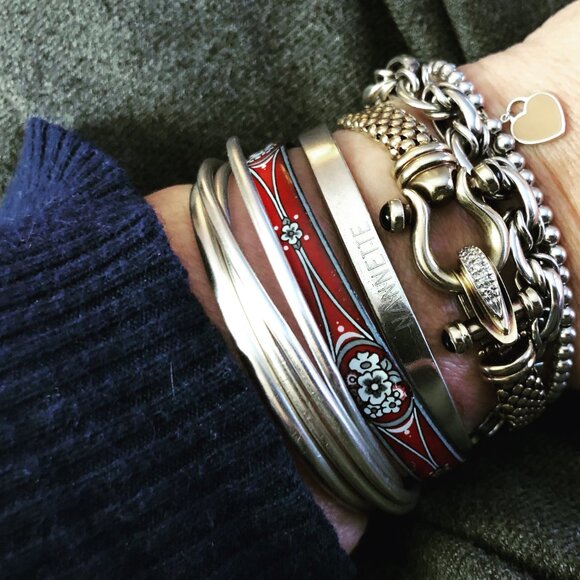 Michaela Frey Enamel Red Floral Bangle - Picture 5 of 5